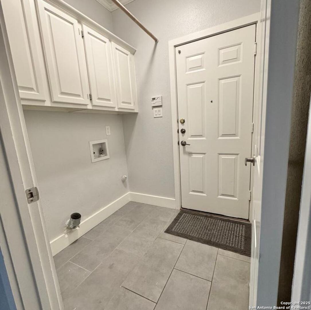 410 Shadowbluff San Antonio TX 78216