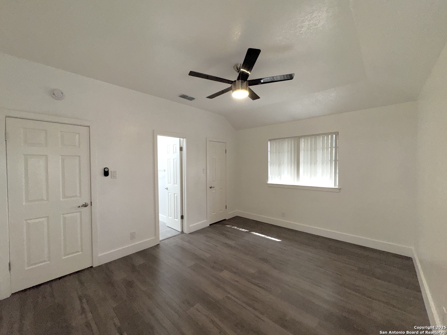 410 Shadowbluff San Antonio TX 78216