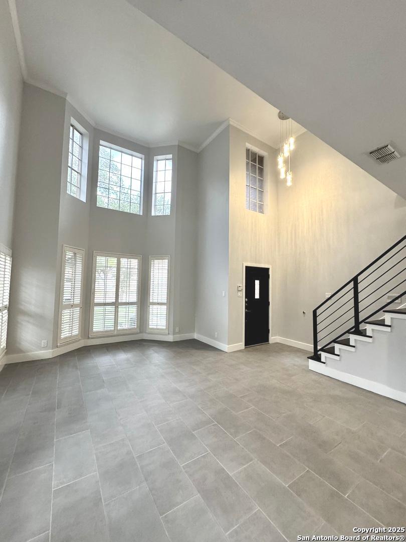 410 Shadowbluff San Antonio TX 78216