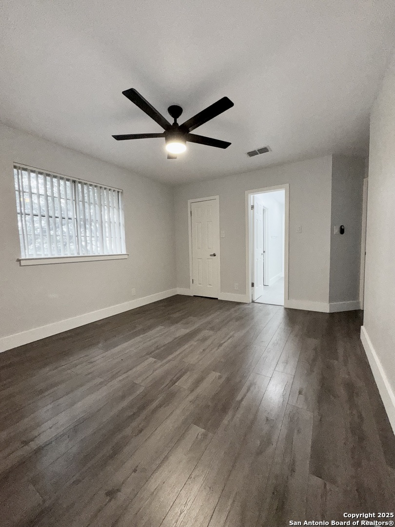410 Shadowbluff San Antonio TX 78216