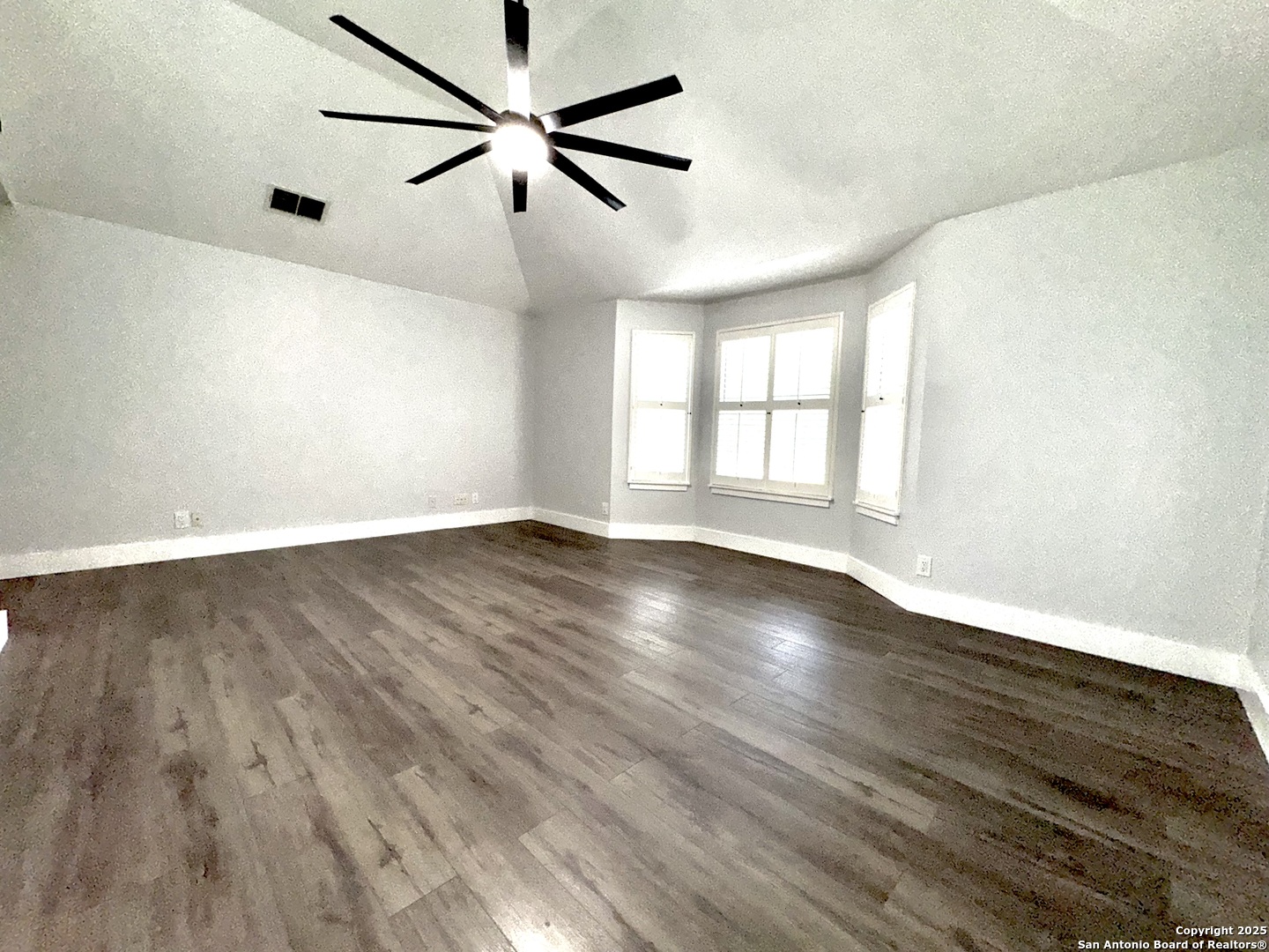 410 Shadowbluff San Antonio TX 78216