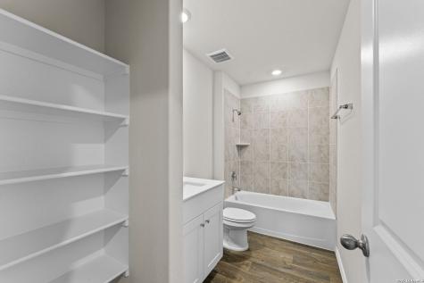 3125 Haynie Mesa San Antonio TX 78245