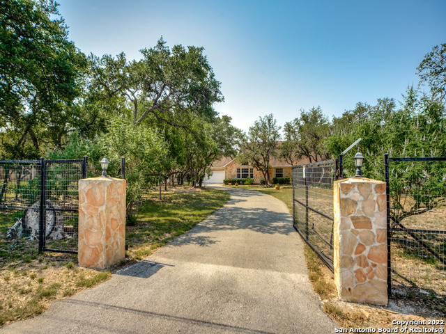 1089 Smith Hollow Court Canyon Lake TX 78133