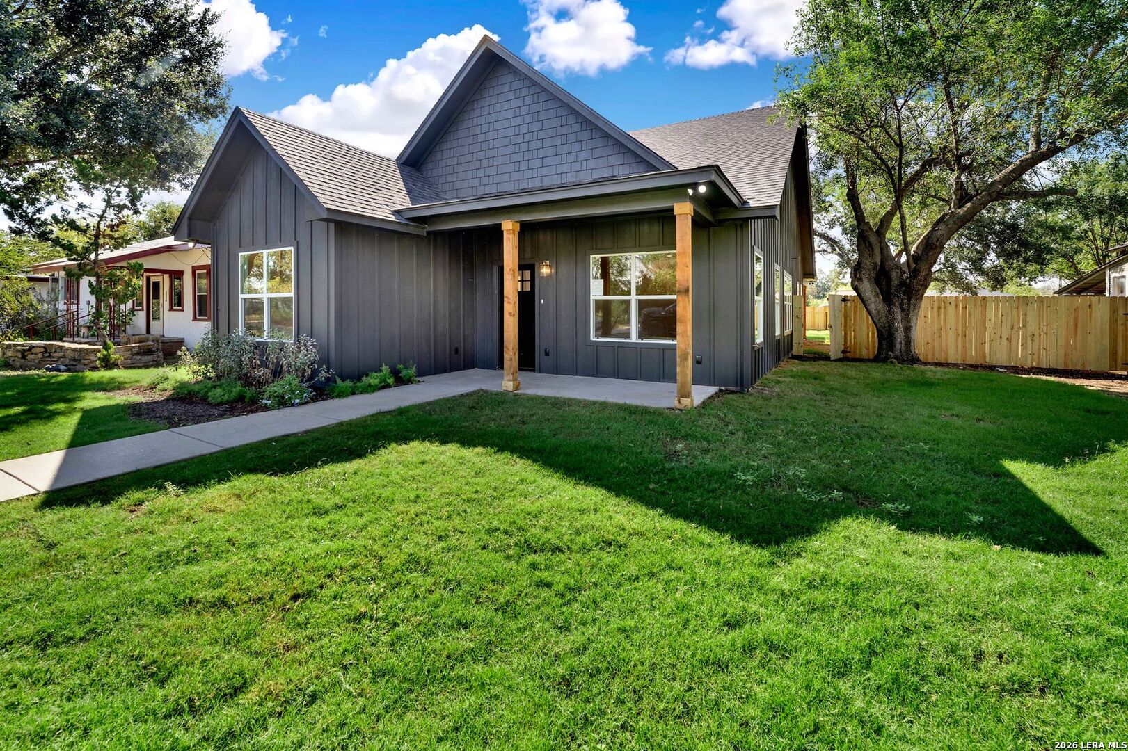 1407 21st Street Hondo TX 78861