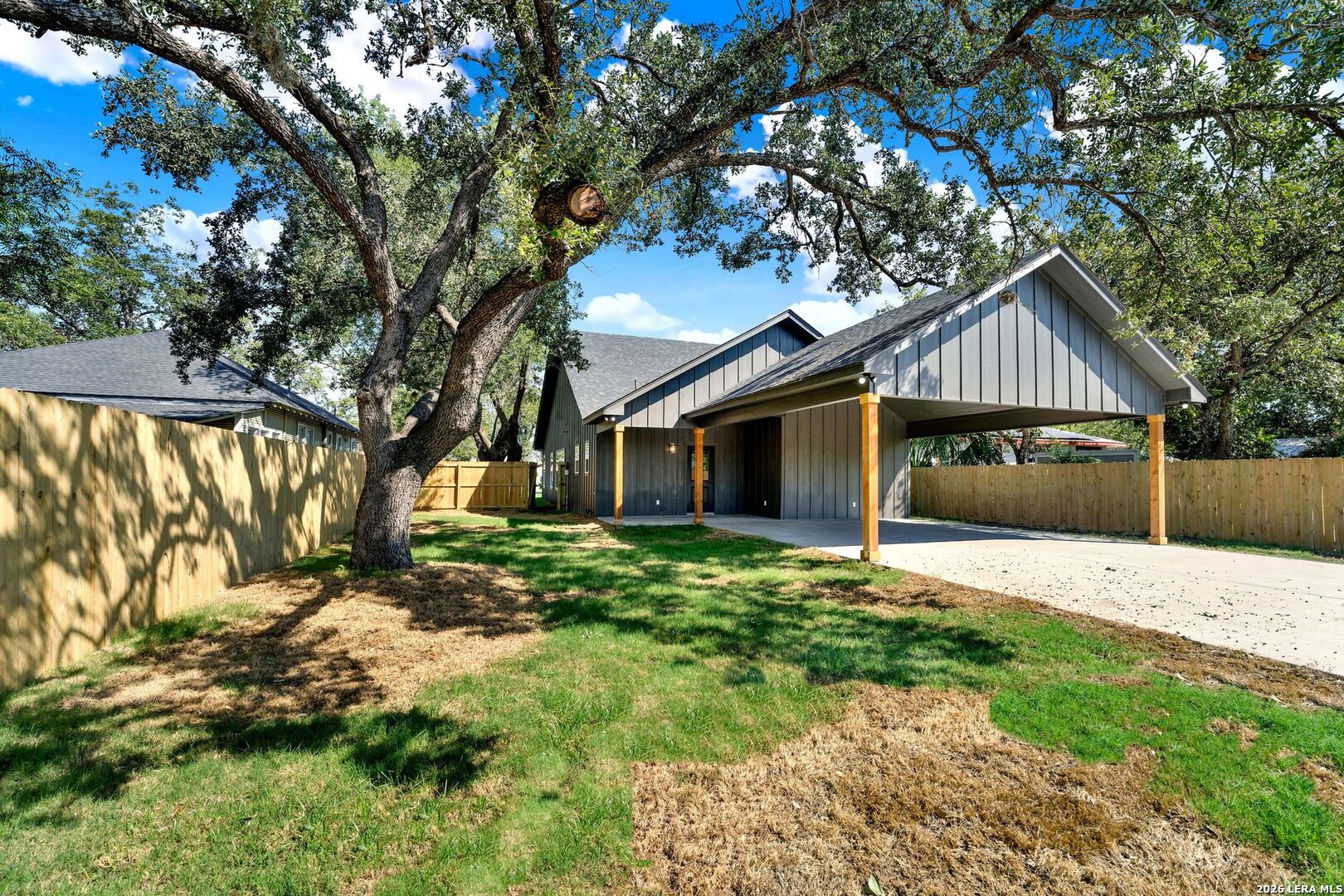 1407 21st Street Hondo TX 78861
