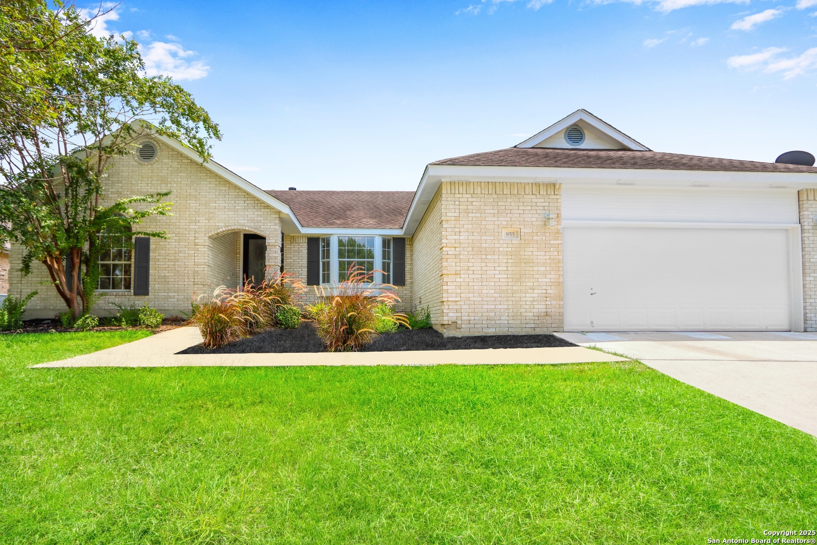 855 Castle Hill New Braunfels TX 78130