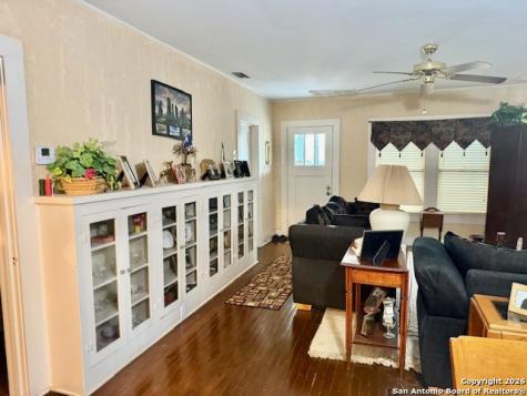 304 N Tyler Beeville TX 78102