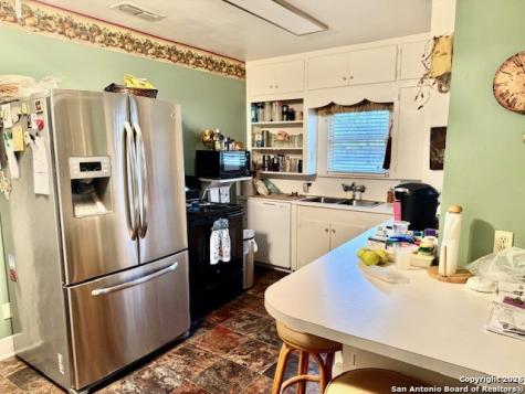 304 N Tyler Beeville TX 78102