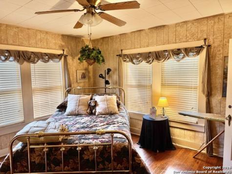 304 N Tyler Beeville TX 78102