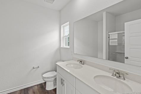 5143 Bay Breeze San Antonio TX 78245