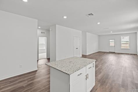 5143 Bay Breeze San Antonio TX 78245