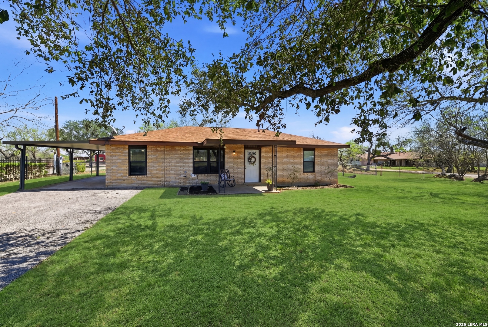 8042 Knowlton Road San Antonio TX 78263