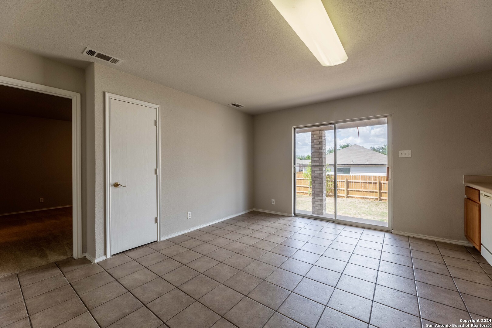 6119 Lauras Farm San Antonio TX 78244