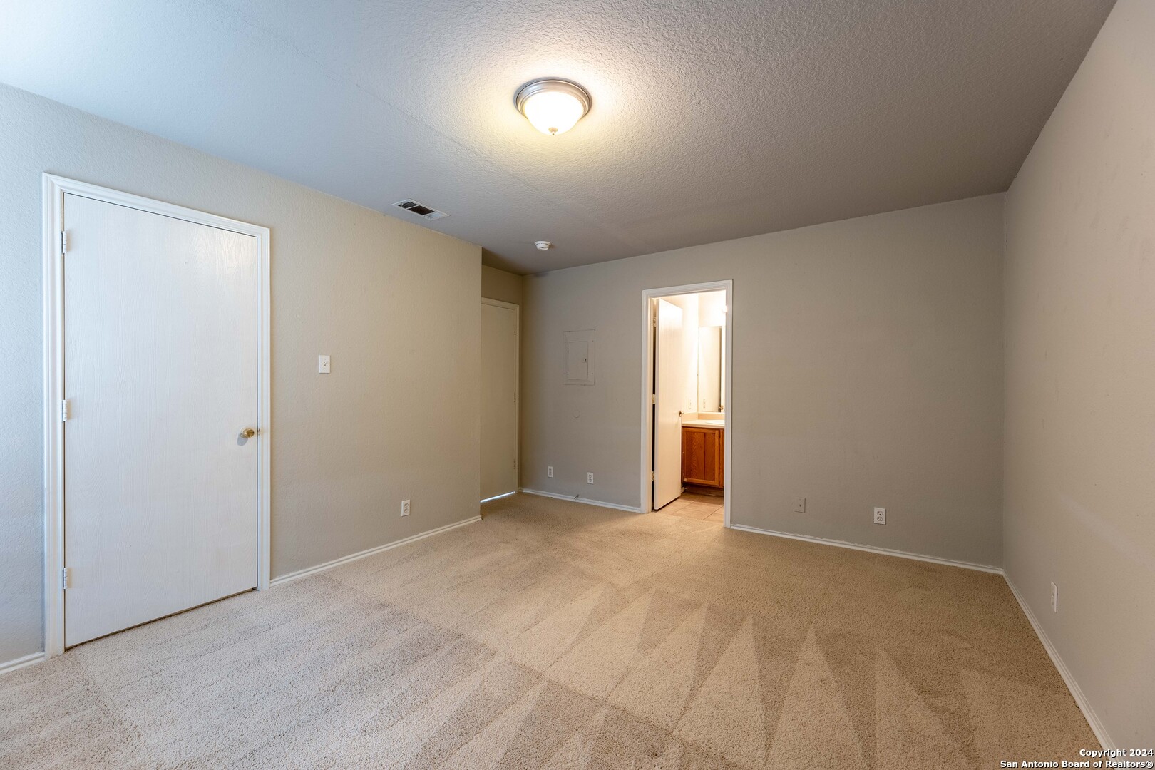 6119 Lauras Farm San Antonio TX 78244
