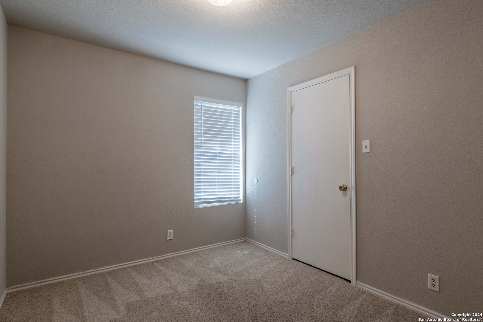 6119 Lauras Farm San Antonio TX 78244