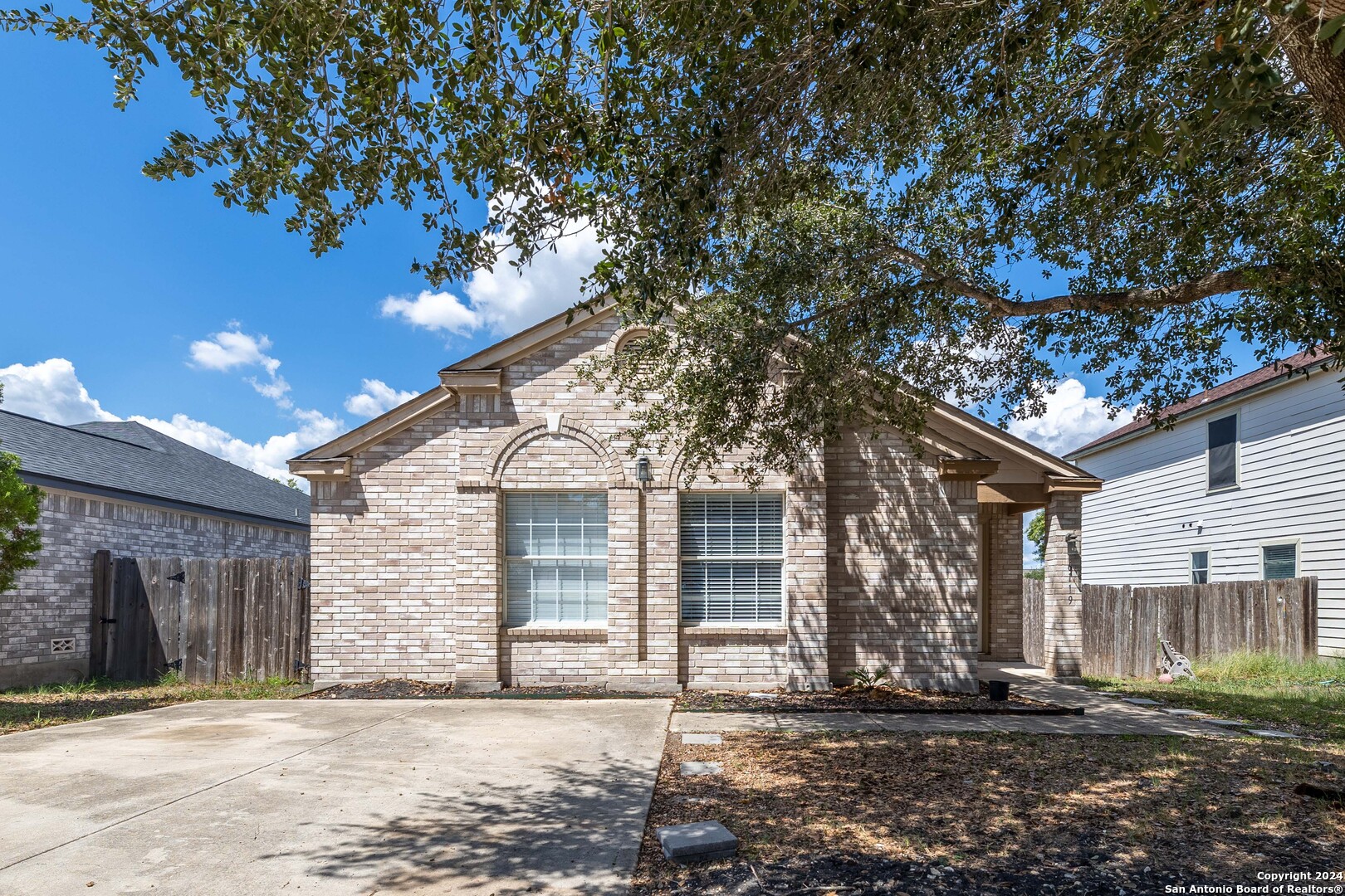 6119 Lauras Farm San Antonio TX 78244