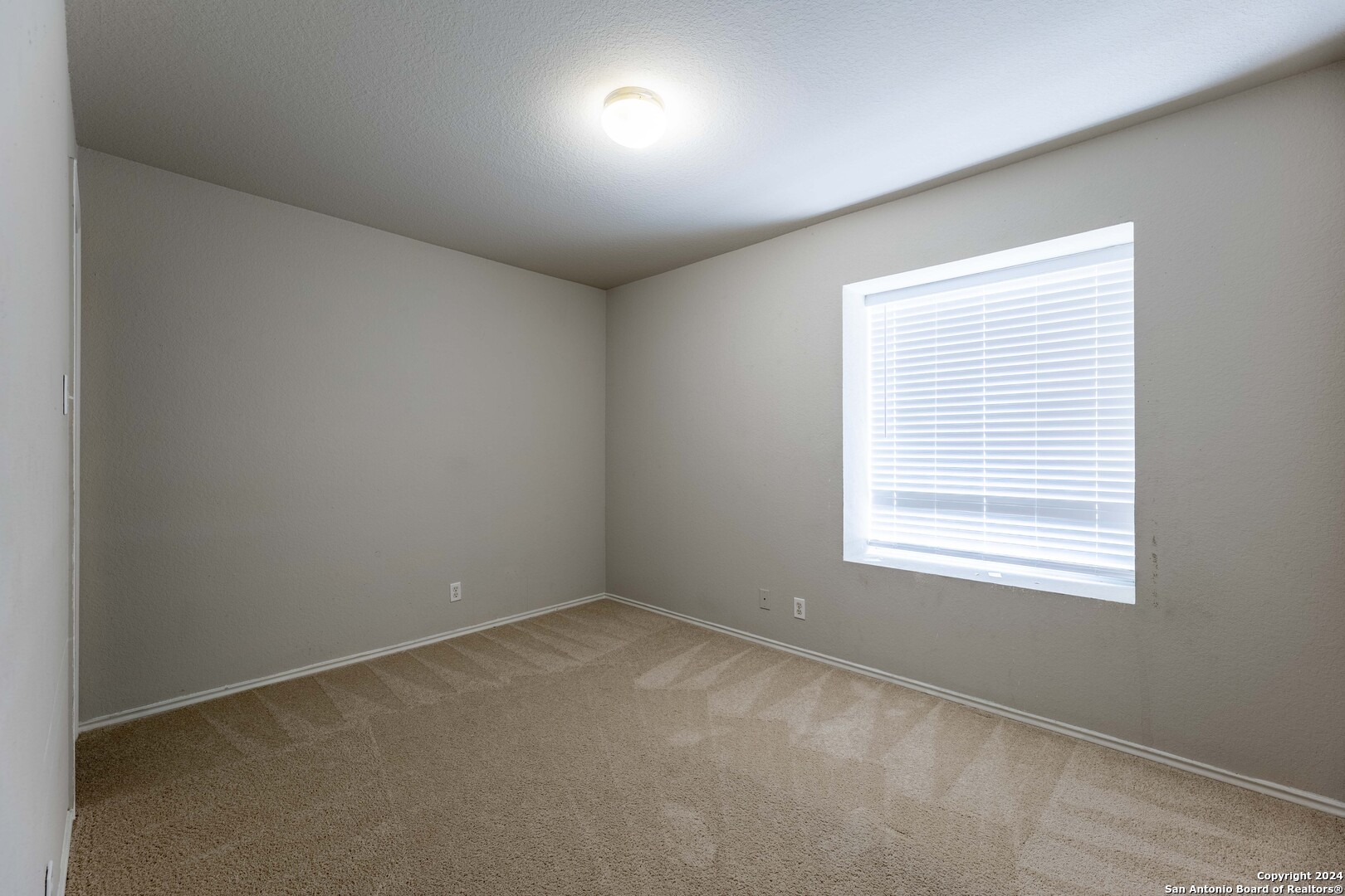 6119 Lauras Farm San Antonio TX 78244
