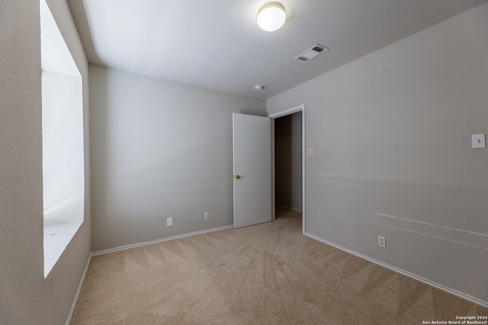 6119 Lauras Farm San Antonio TX 78244