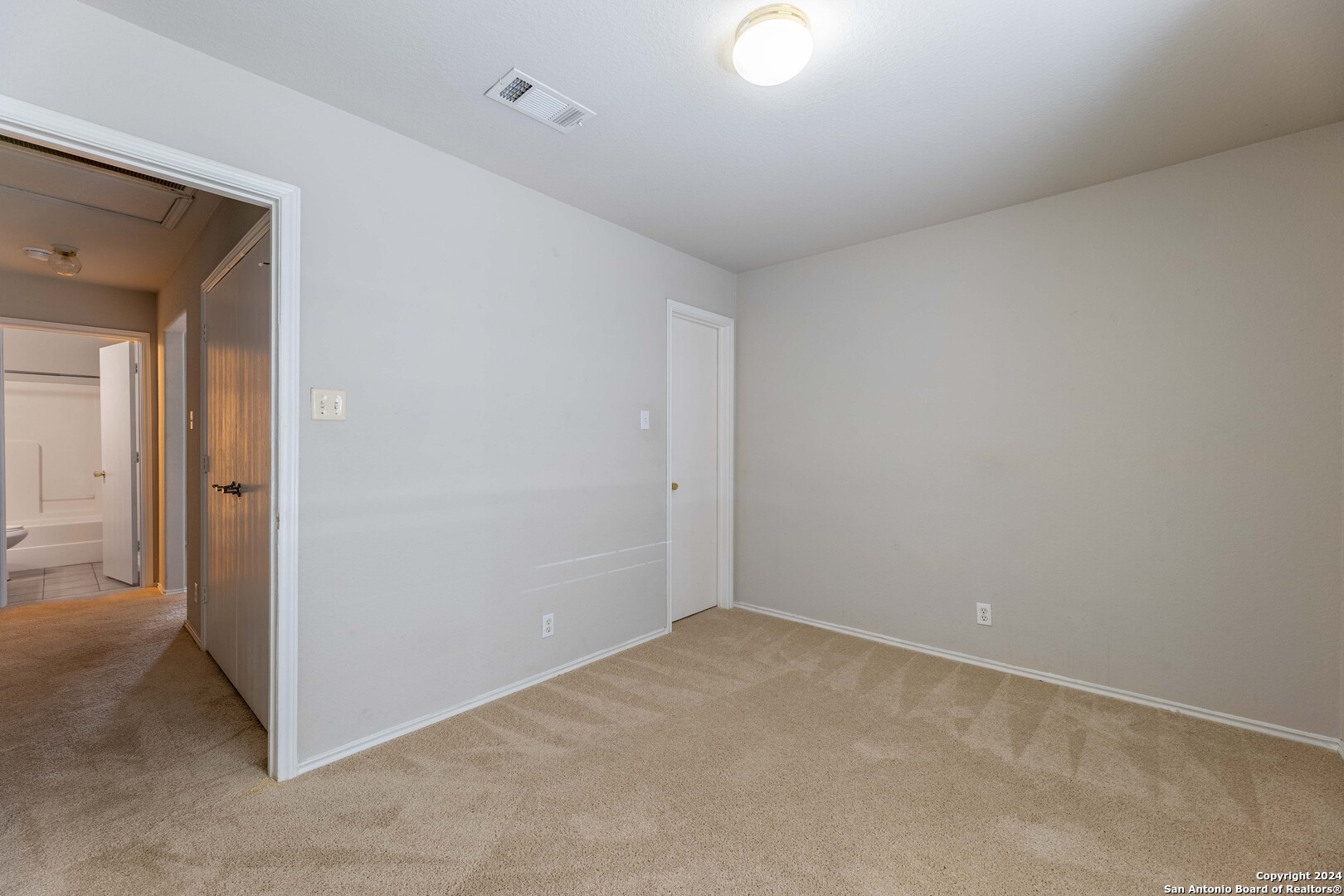 6119 Lauras Farm San Antonio TX 78244