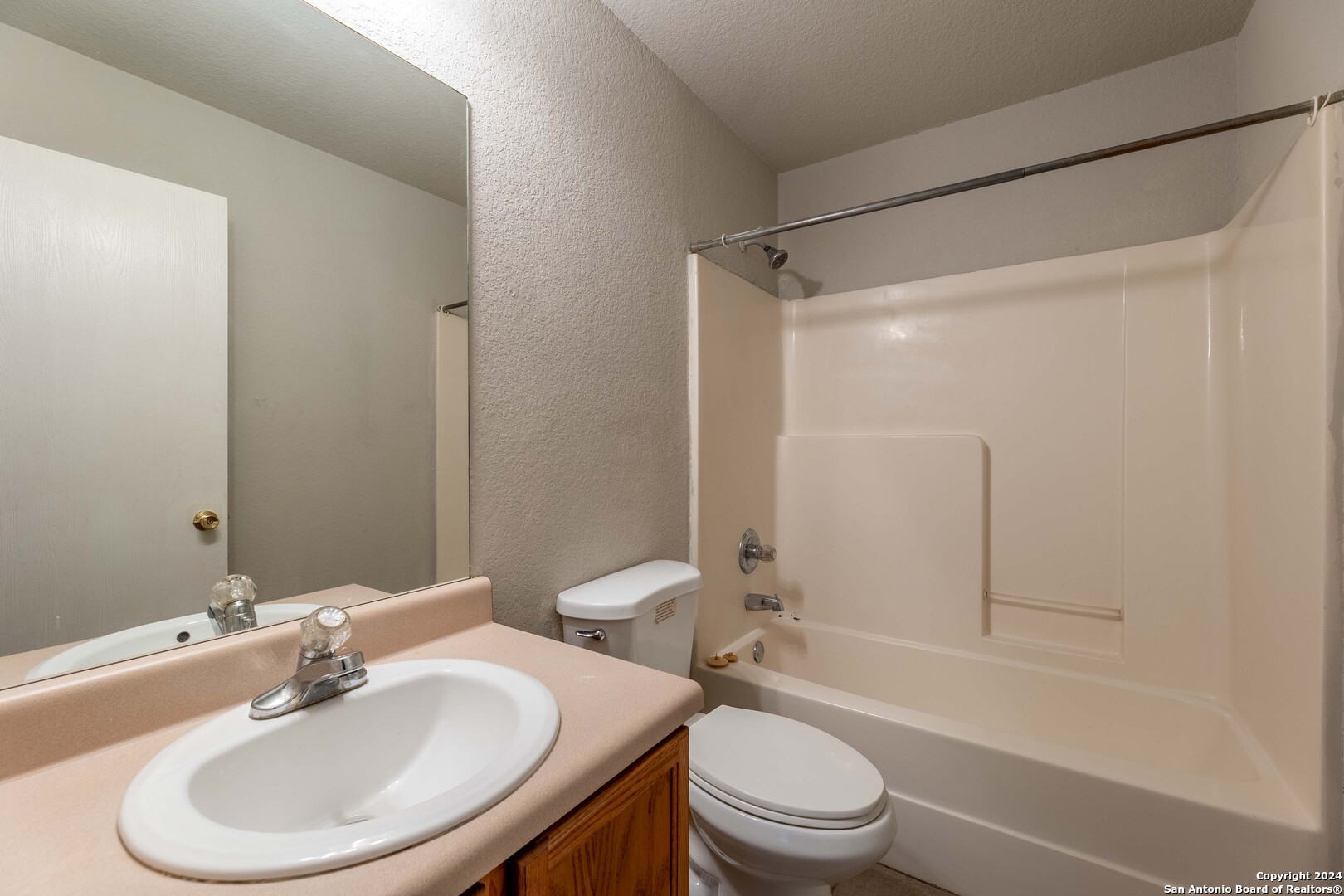 6119 Lauras Farm San Antonio TX 78244