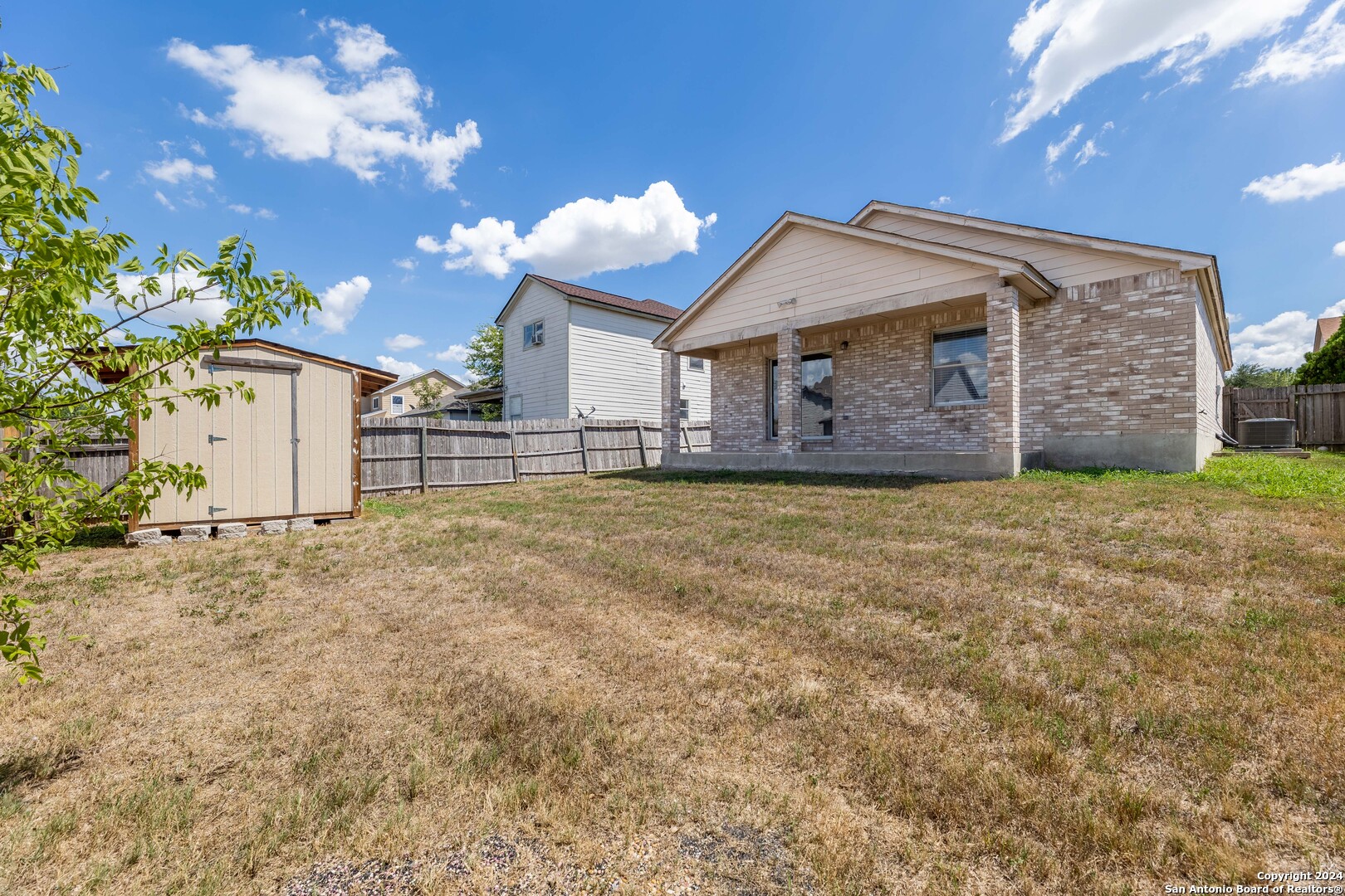 6119 Lauras Farm San Antonio TX 78244