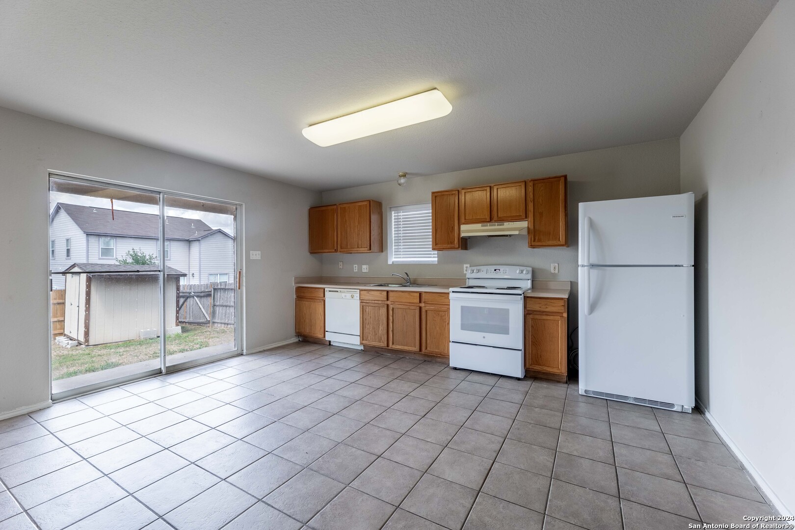 6119 Lauras Farm San Antonio TX 78244