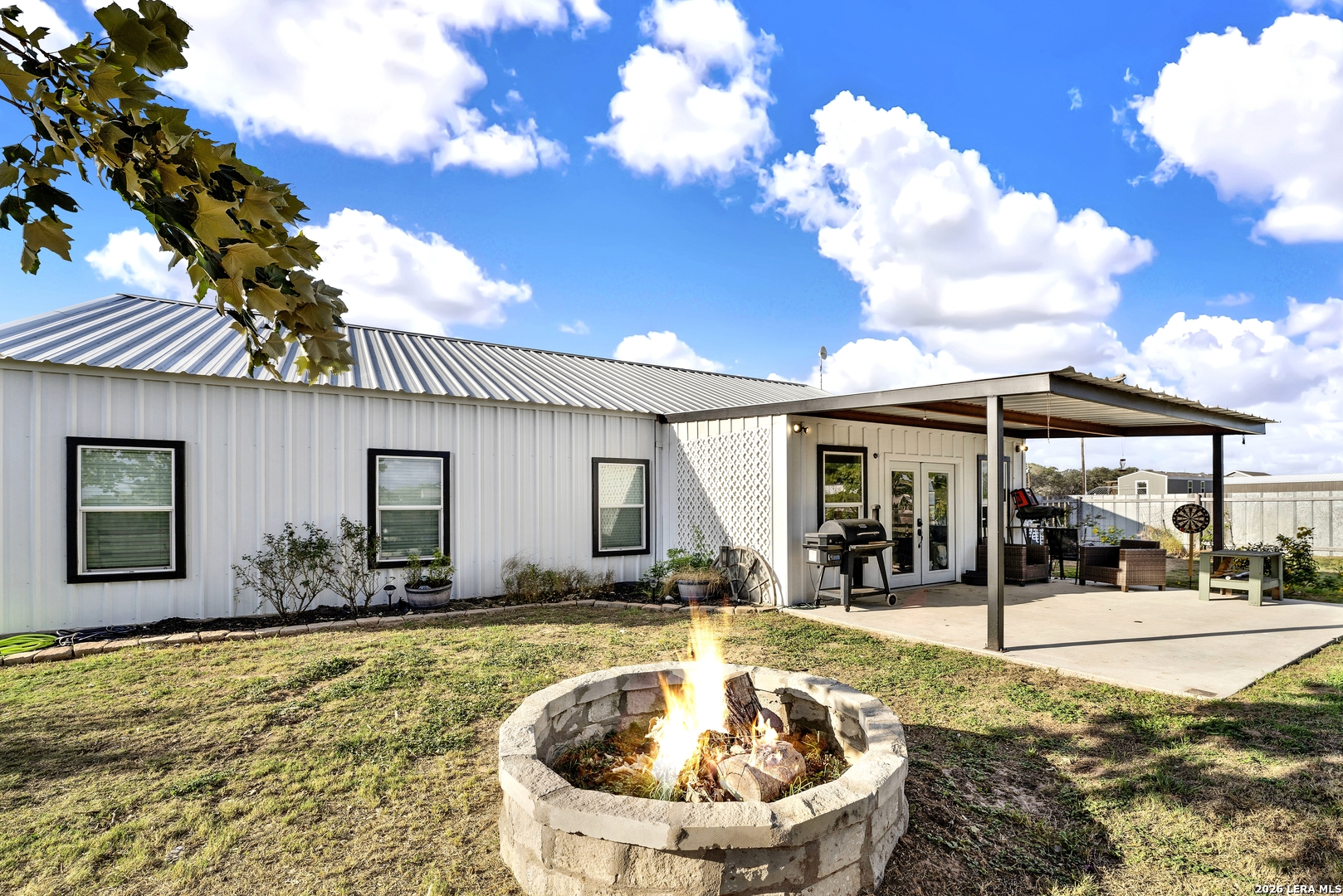 1831 County Road 7711 Devine TX 78016