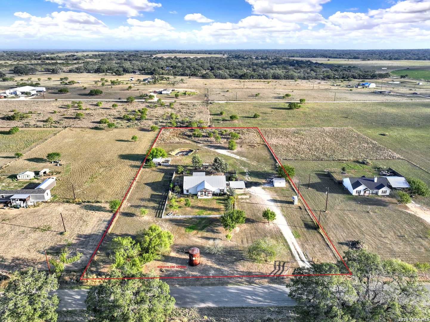 1831 County Road 7711 Devine TX 78016
