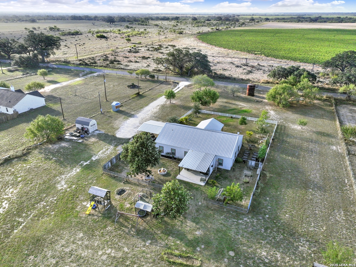 1831 County Road 7711 Devine TX 78016