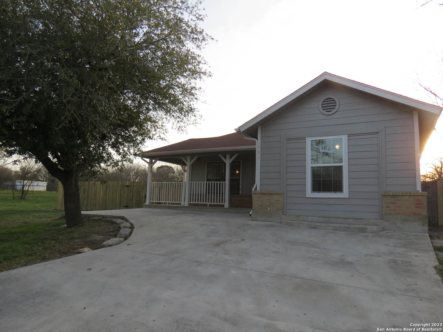 607 Villa Linda San Antonio TX 78237