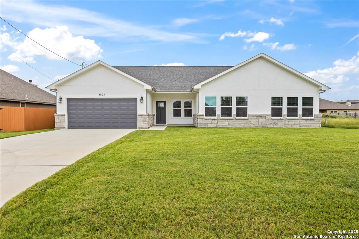 8524 Ventura Boulevard Selma TX 78154