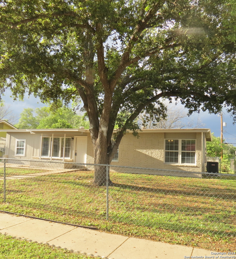 7619 Muleshoe Lane San Antonio TX 78227