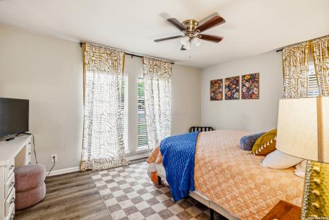 100 Northcrest Drive Castle Hills TX 78213