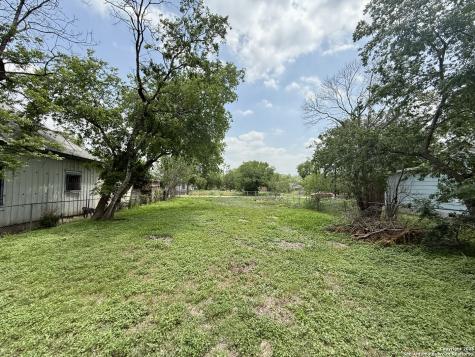 622 Martin Luther King Drive San Antonio TX 78203