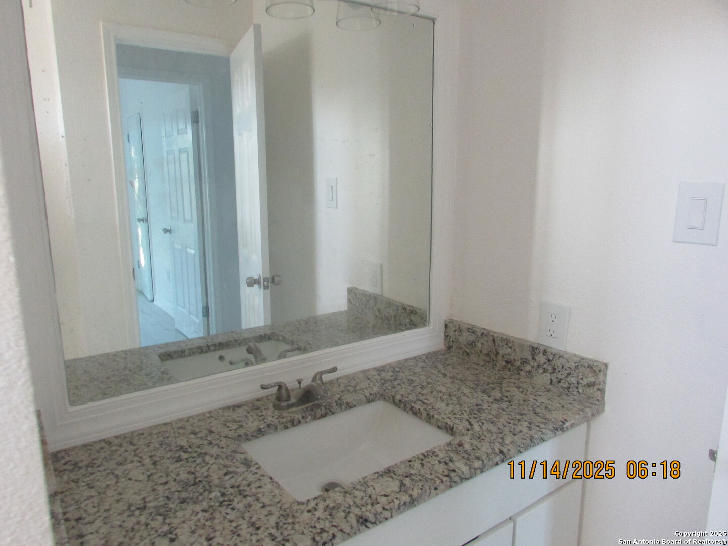 5243 Fountain Lake San Antonio TX 78244
