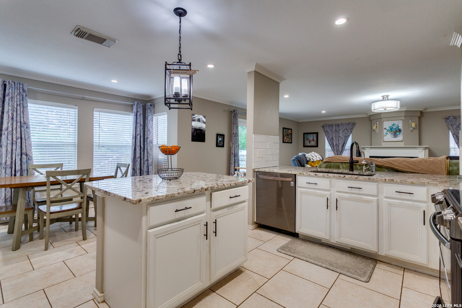 2422 Newoak Park San Antonio TX 78230