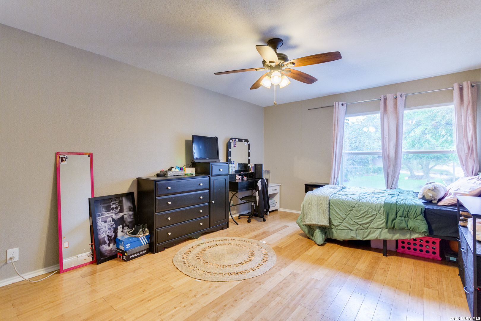 2422 Newoak Park San Antonio TX 78230