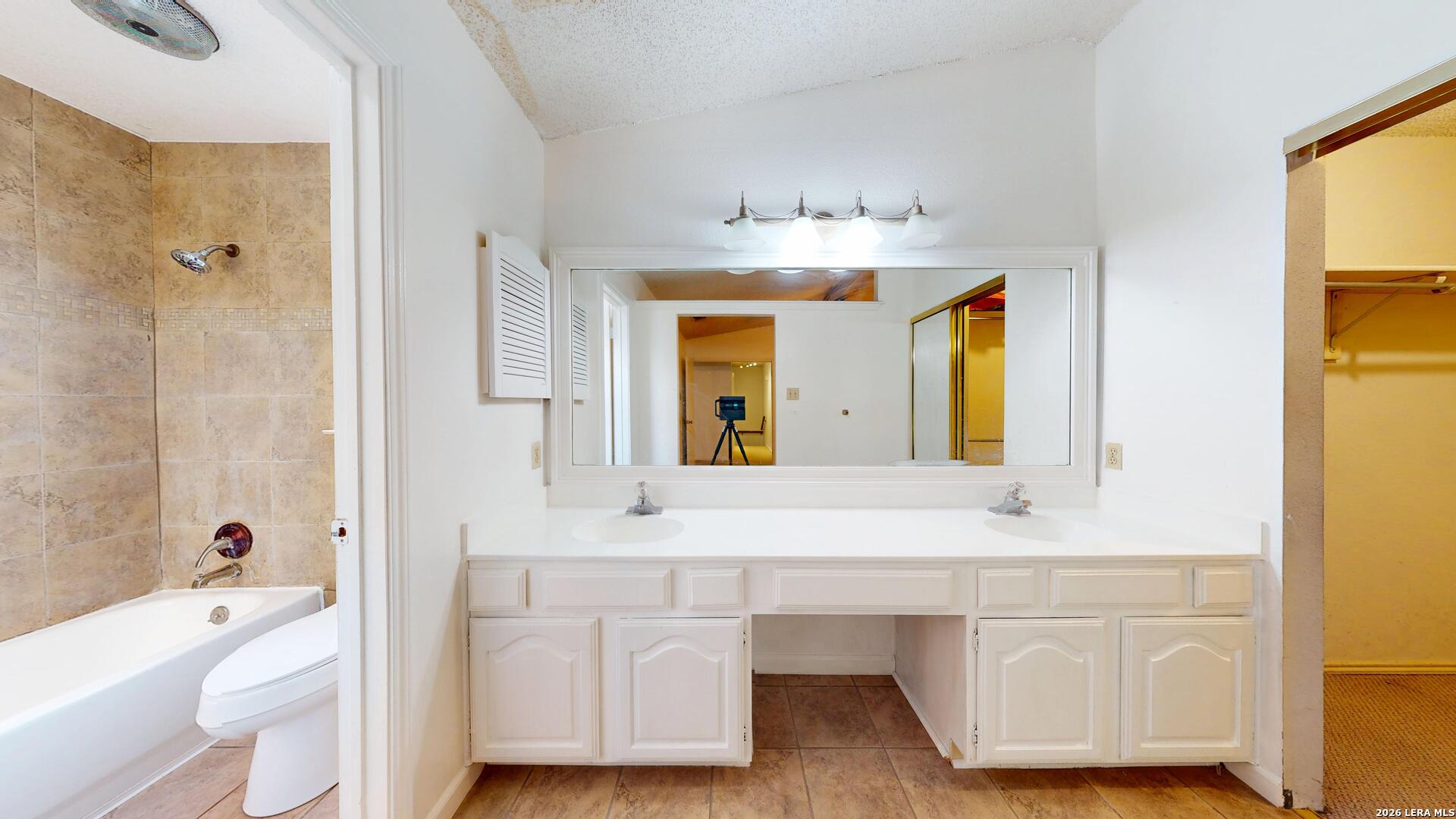 7130 Quiet Ridge Walk San Antonio TX 78250