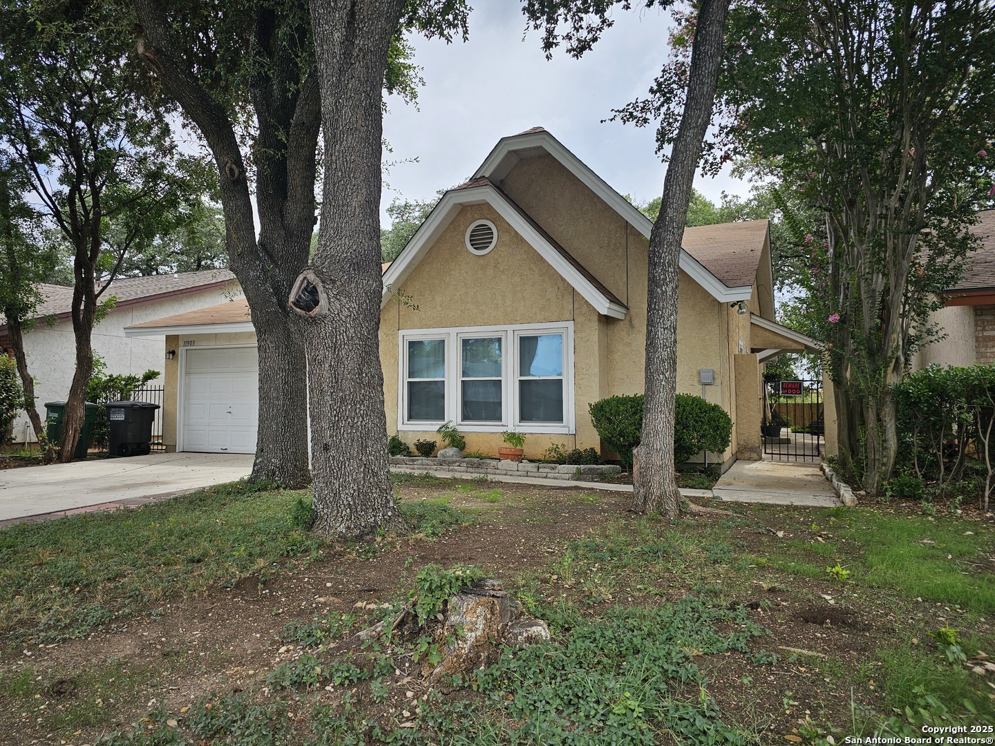11903 Gallant Forest San Antonio TX 78249