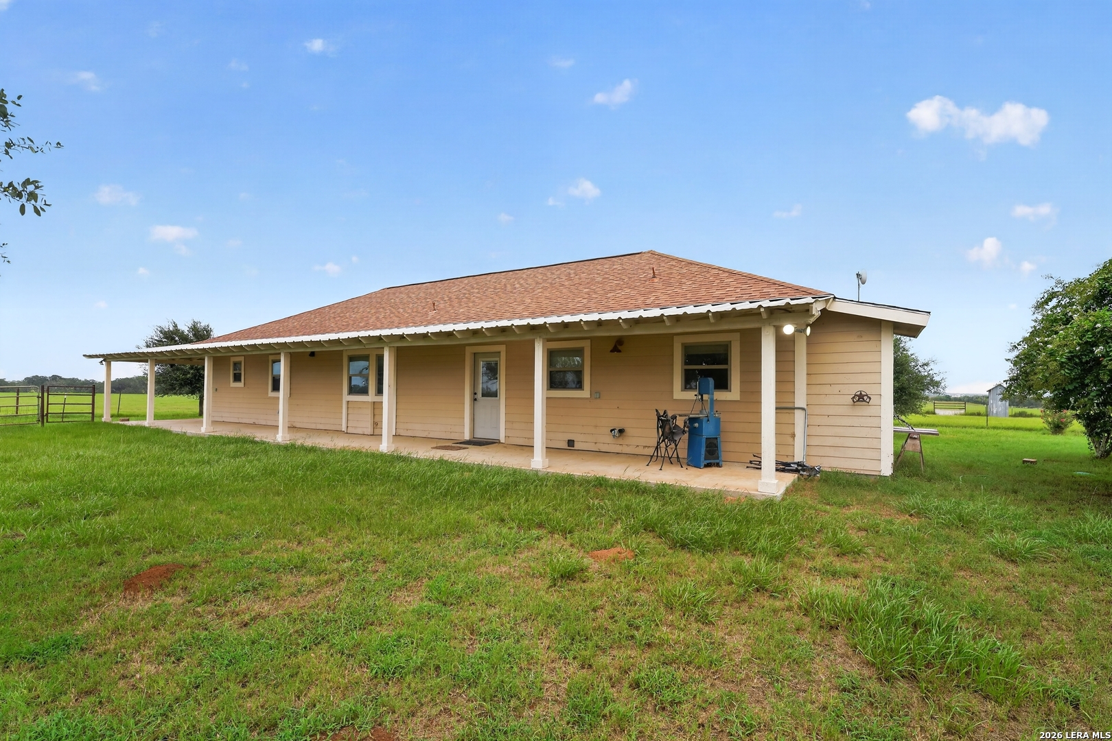 2217 County Road 412 Stockdale TX 78160