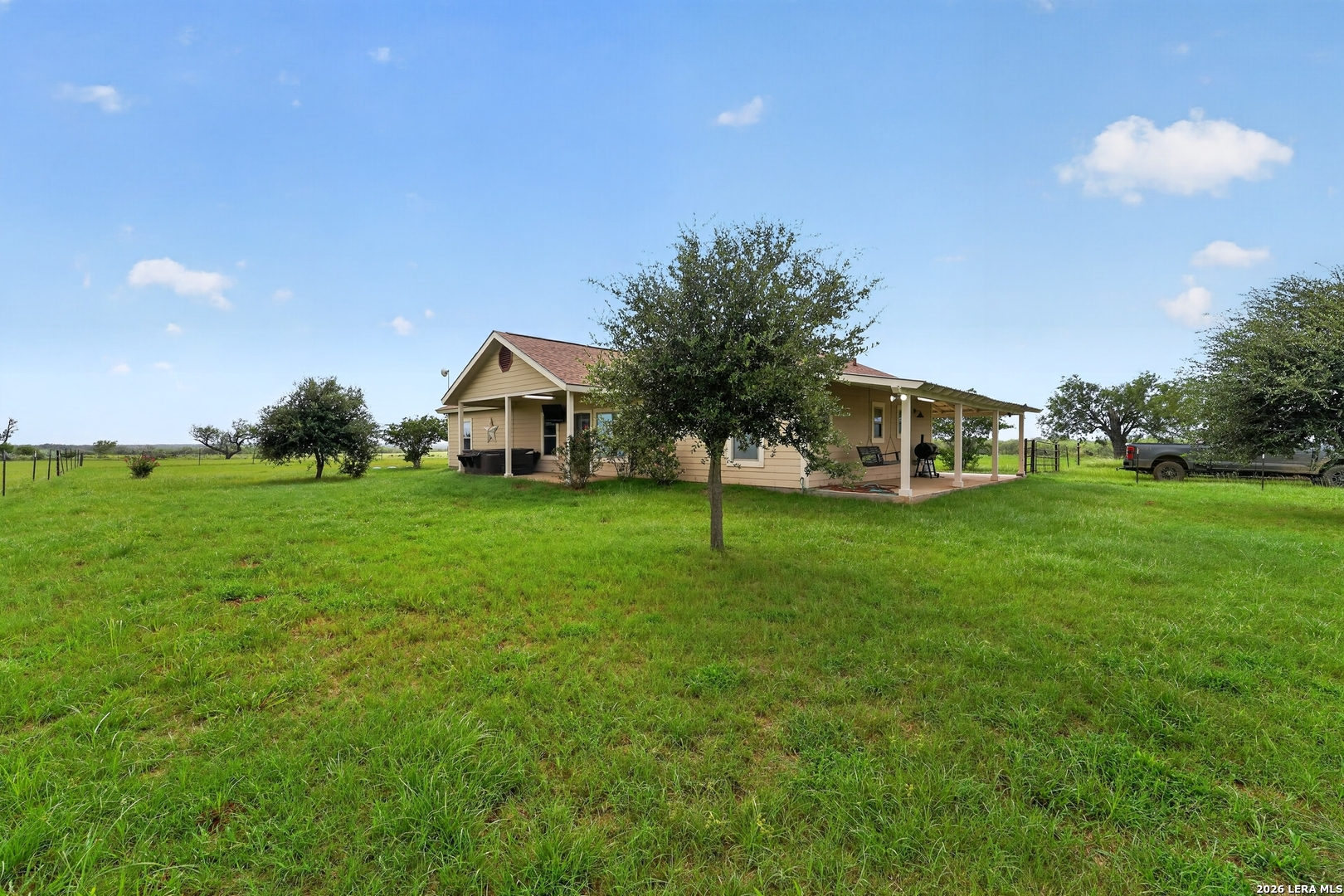 2217 County Road 412 Stockdale TX 78160