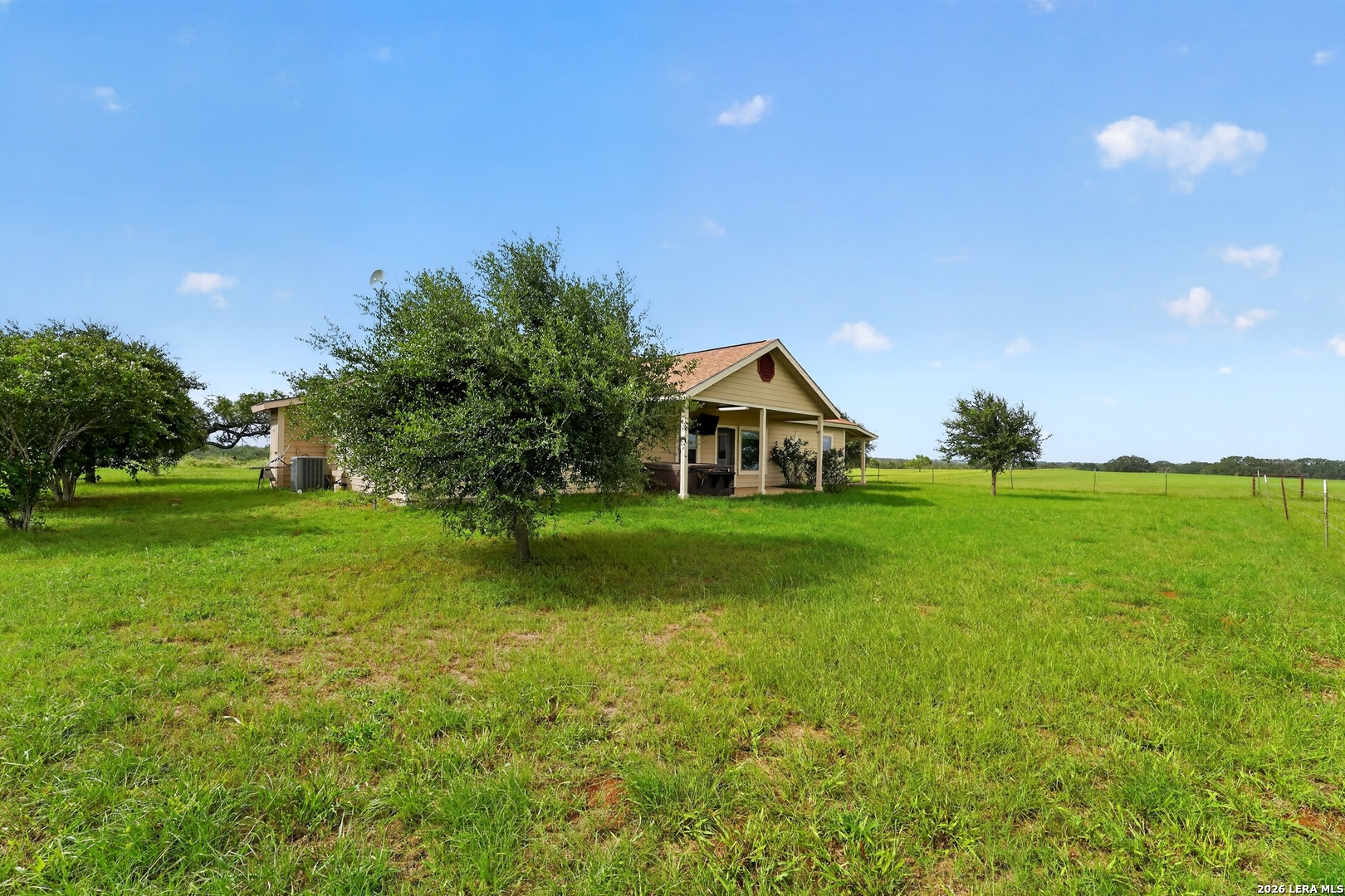 2217 County Road 412 Stockdale TX 78160