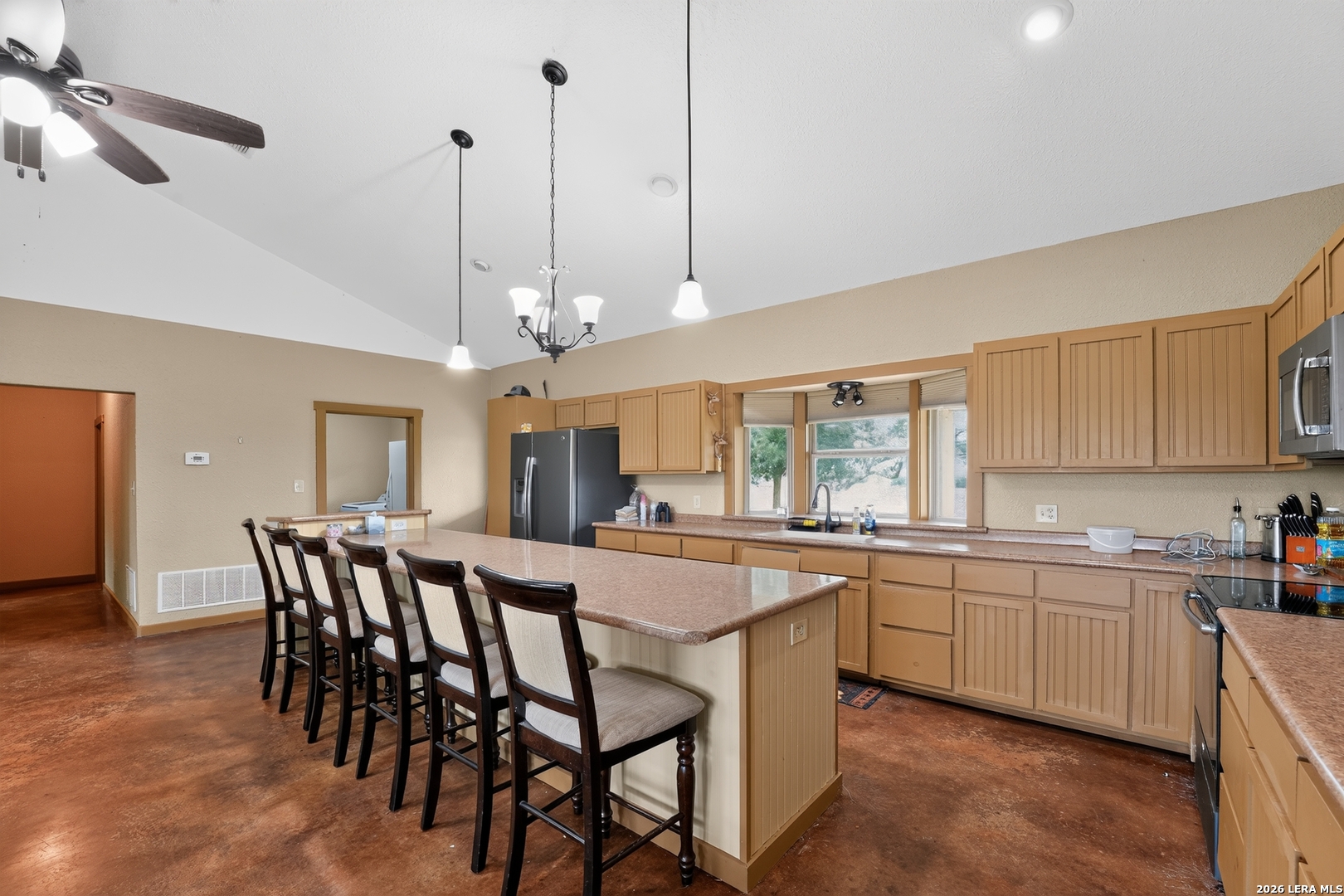 2217 County Road 412 Stockdale TX 78160