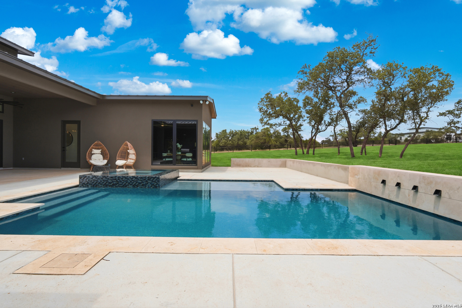 200 Easy Money Boerne TX 78006