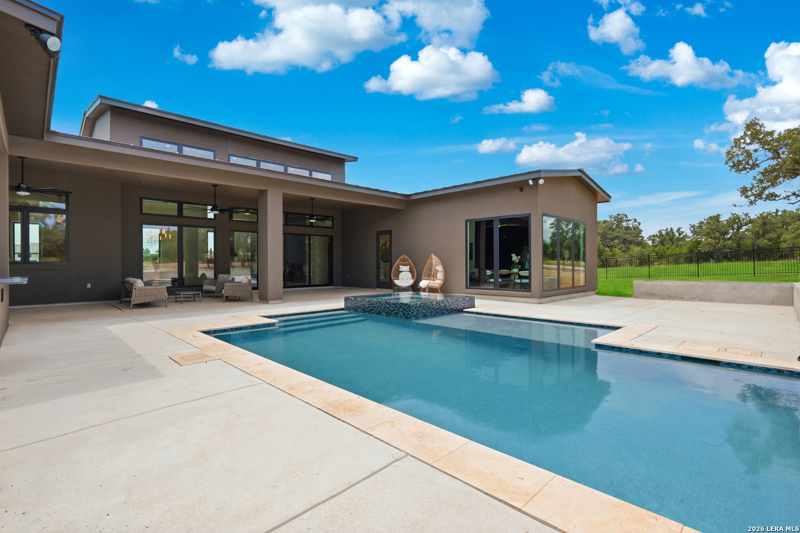 200 Easy Money Boerne TX 78006
