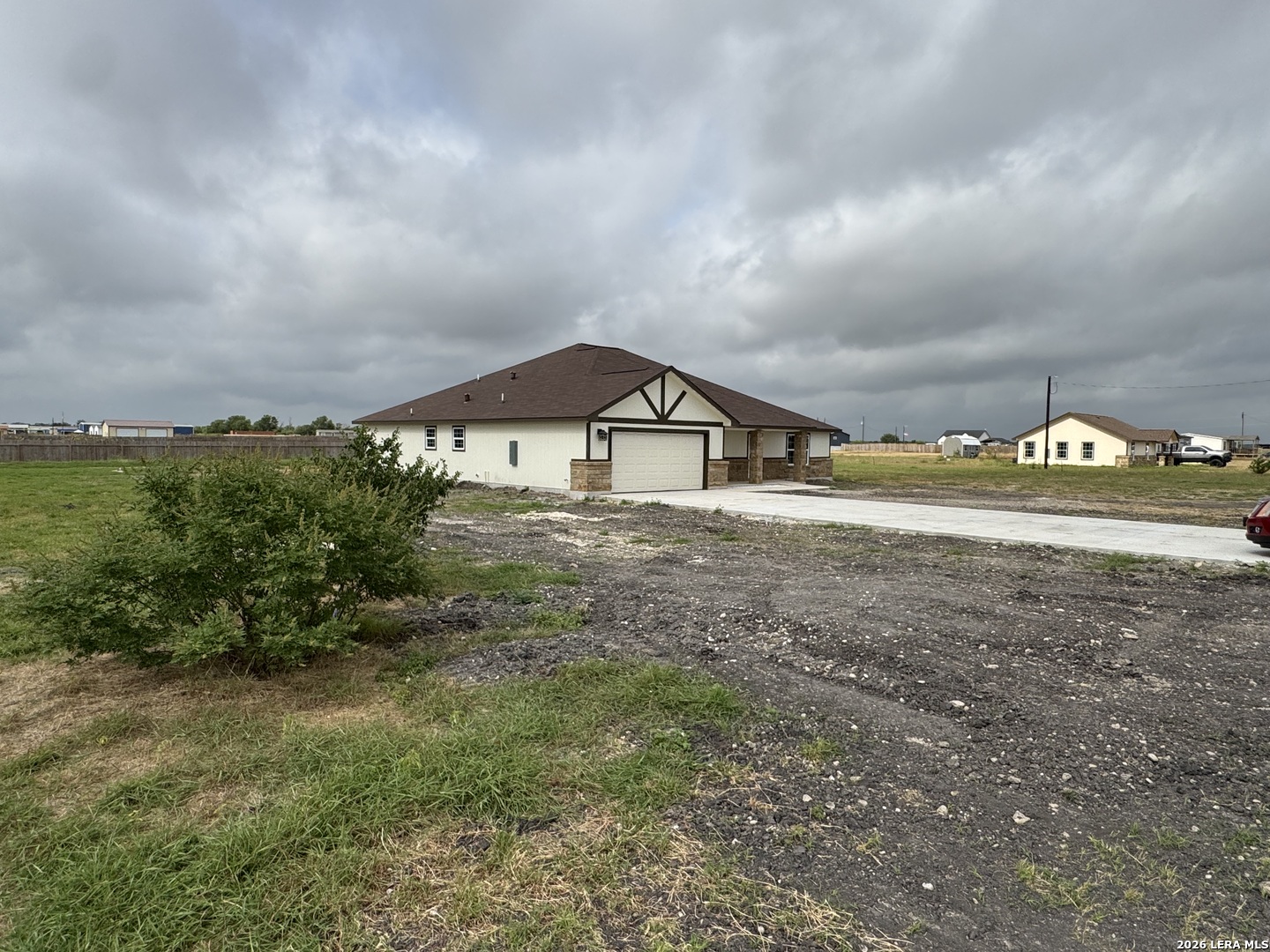 472 County Road 679 Natalia TX 78059