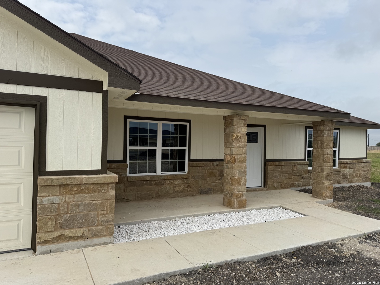 472 County Road 679 Natalia TX 78059