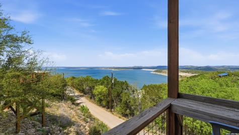 322 Kings Crown Canyon Lake TX 78133