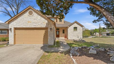 322 Kings Crown Canyon Lake TX 78133
