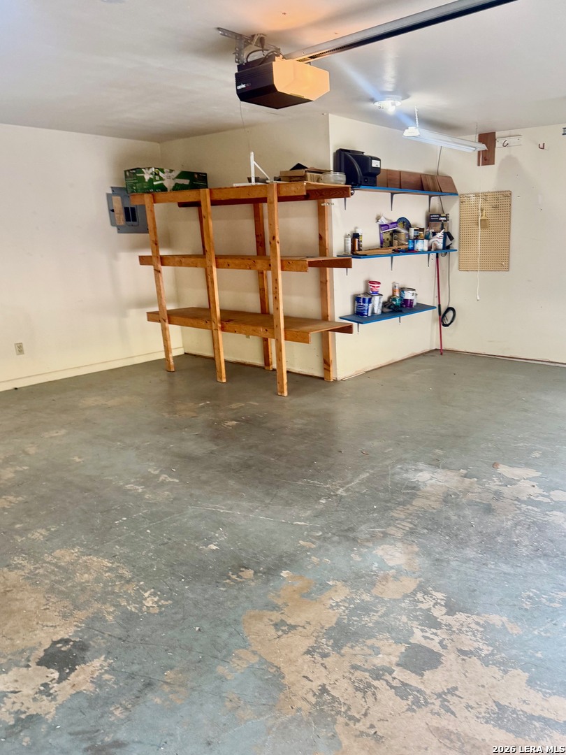 602 N 2nd Street Uvalde TX 78801